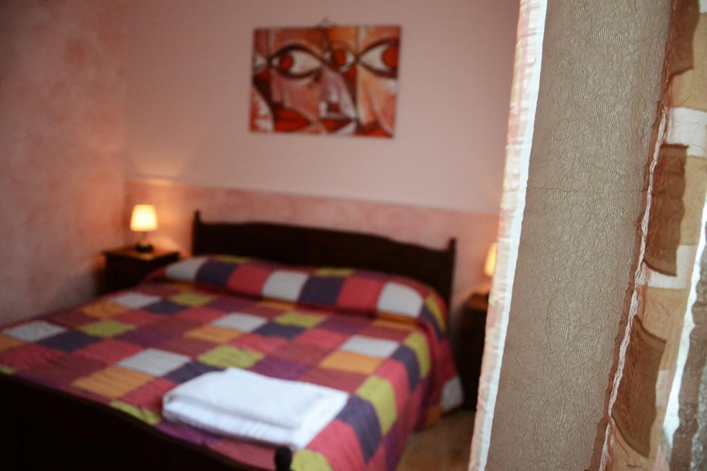 B&B Notti E Dintorni Nicolosi Zimmer foto