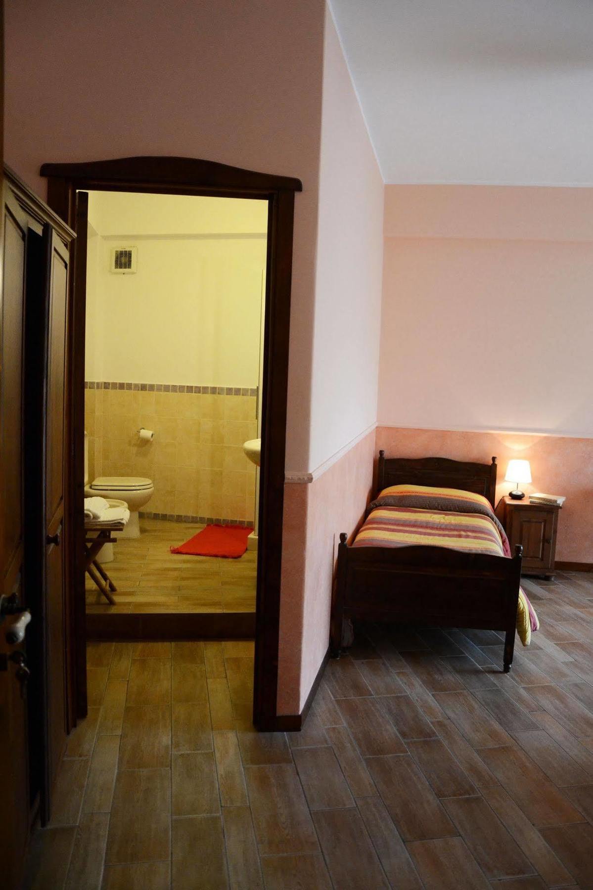 B&B Notti E Dintorni Nicolosi Exterior foto
